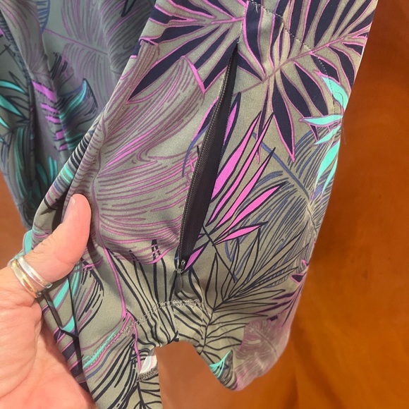 Title Nine spots top. EUC - Picture 4 of 6